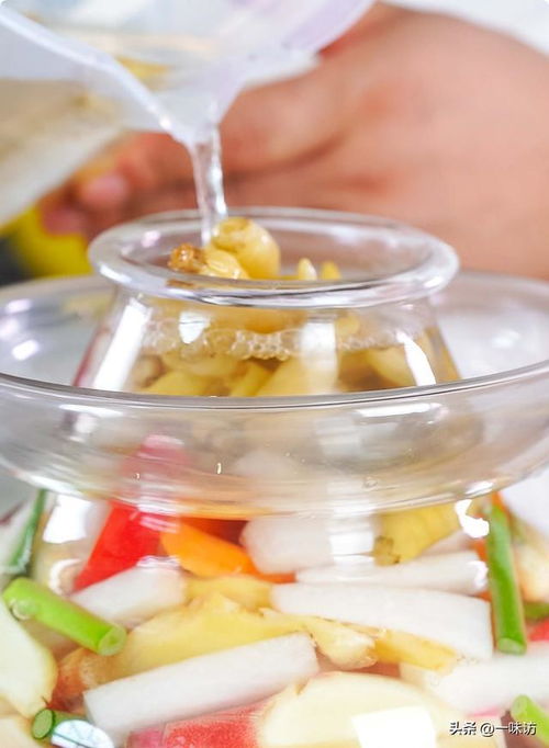 腌制四川泡菜秘訣 掌握這幾點，酸脆不生花，放一年都不會壞